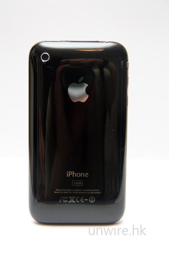 機背也與上代幾乎一模一樣。