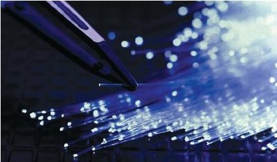 NEC開發出雙線100Tbps光纖