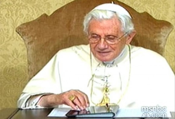 棄iPad為聖誕樹亮燈 教宗轉用Android平板