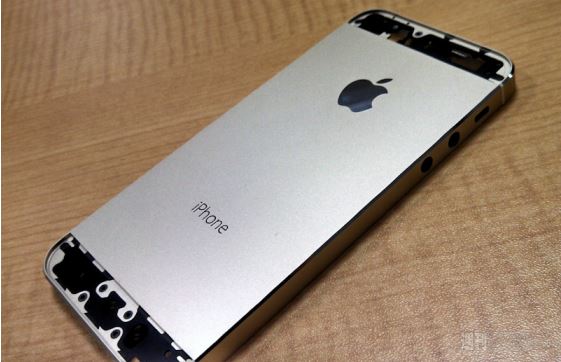Apple Logo 會發光？金色 iPhone 5S 確認？日本網站流出疑似 iPhone 5S 機殼