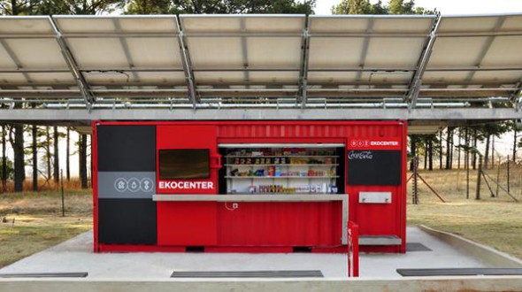 可口可樂小賣店．提供 Wi-Fi、電力和潔淨水源