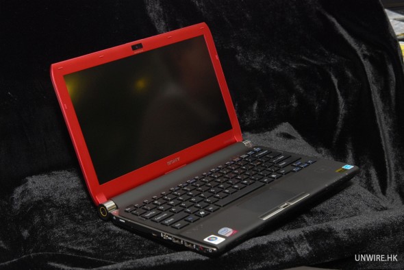 價值 $39,800 的日本特別版 Sony VAIO TT90S 可算是 Protech 其中一款引入過的最豪的 VAIO 手提電腦，不過於 2008 年的 VAIO 全盛期卻有價有市，銷情不俗。