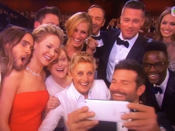 And the Oscar Goes To… Samsung！植入式廣告攻陷頒獎禮