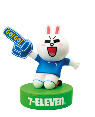 02_7-Eleven_LINE figurine You are so smart Cony