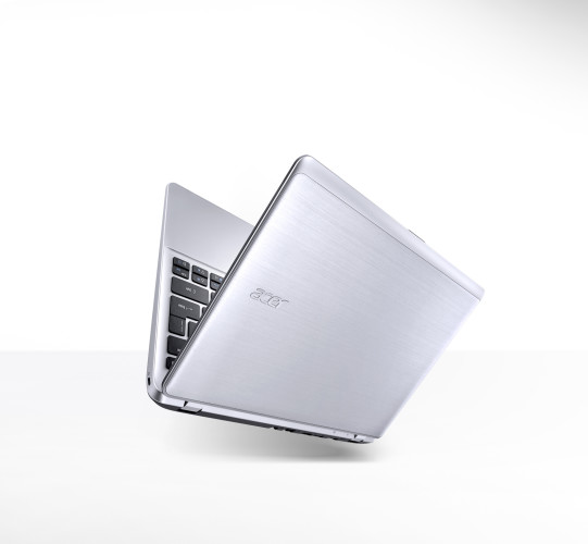 Aspire V 11_silver_mood01