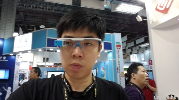 【台北直擊】比 Google Glass 平規格更強？台製 SiME Smart Glass 速試