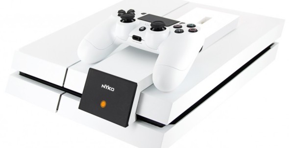 白色 PS4 專用！Nyko 無線手掣充電器