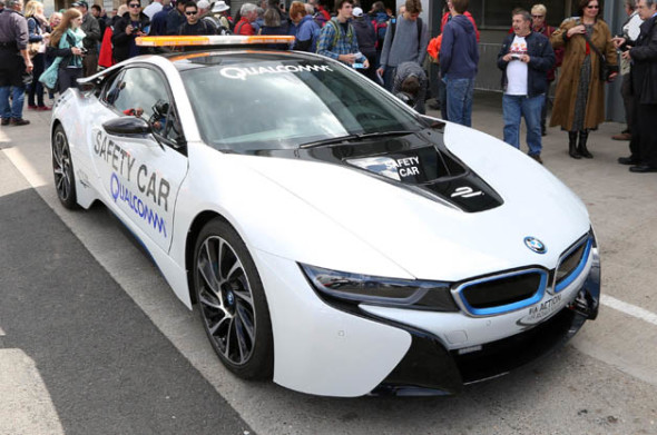 改版 BMW i8 獲選為 Formula E 安全車