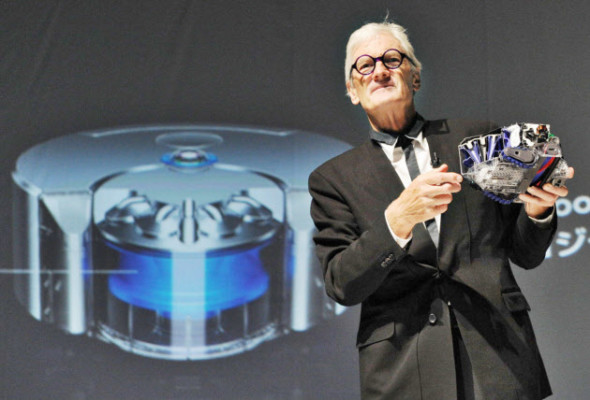 James Dyson 東京發佈最新氣旋式掃地機械人 Dyson 360 Eye