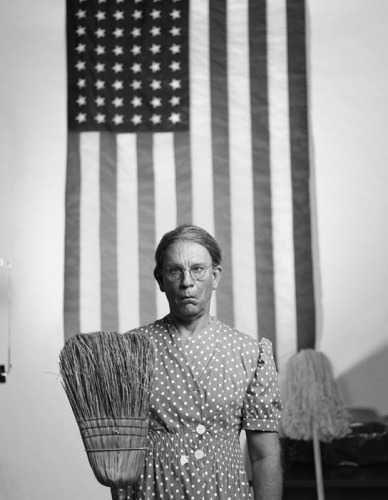 Gordon_Parks___American_Gothic_Washington_D.C._date_2014