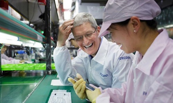 Apple CEO Tim Cook 中國之旅展開！參觀鄭州富士康廠房