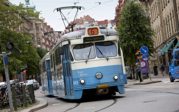 【一路向北】15 萬個 Like