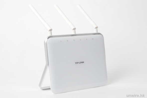 垂直設計 追加 USB 3.0 – TP-Link Archer C8