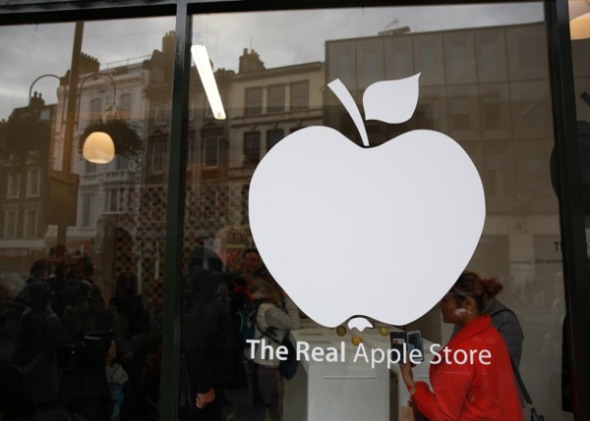 Apple 都要甘拜下風！英國倫敦開設「真正的 Apple Store」