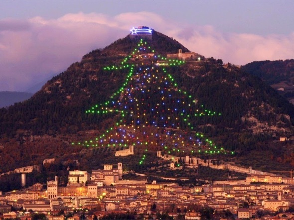 gubbio-christmas-tree-3[2]