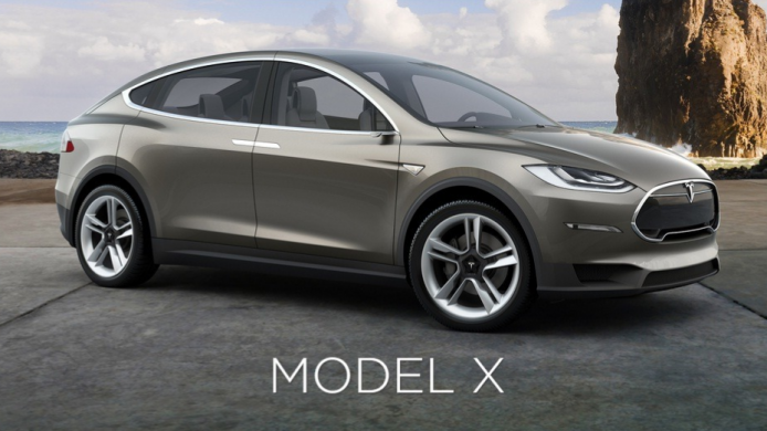 Tesla Model X 現身  續航力高達 474 公里