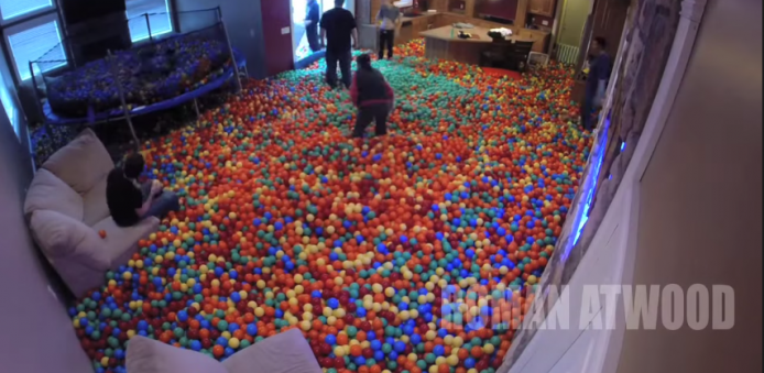 2015-01-22 17_41_55-Crazy Plastic Ball PRANK!! - YouTube