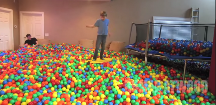 2015-01-22 17_43_18-Crazy Plastic Ball PRANK!! - YouTube