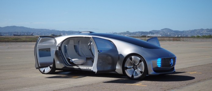 未來報告！平治 F105 Luxury in Motion 自動駕駛概念車試乘