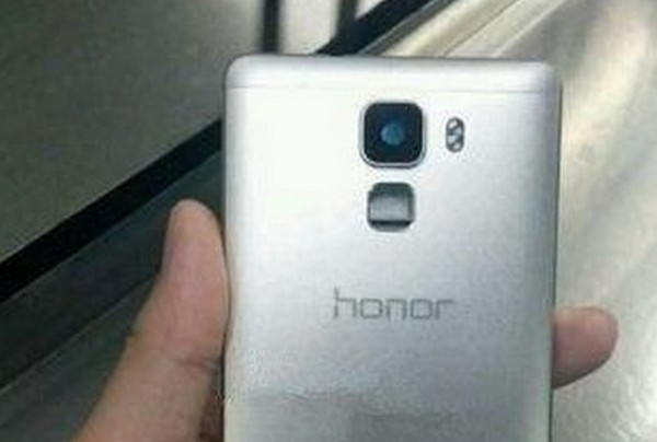 機背式指紋感應器確認！Huawei Honor 7 Plus 實機圖再曝光