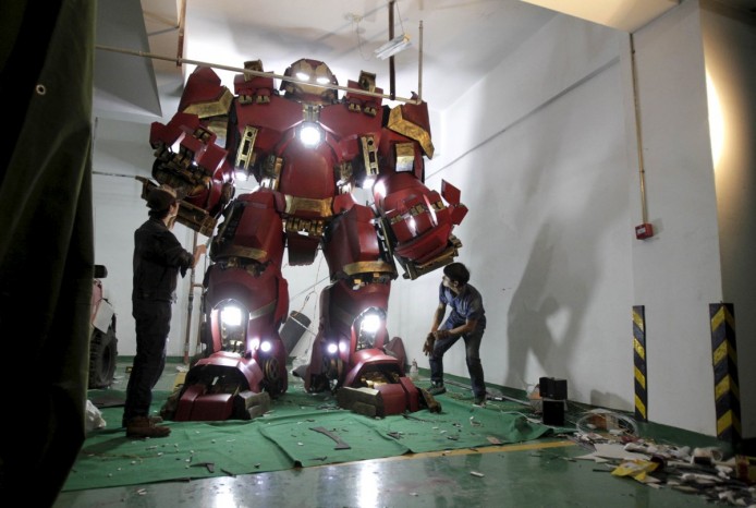 真正 Ironman fans！河南鄭州老師停車場自製 Hulkbuster