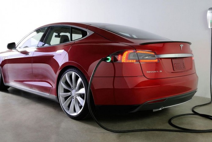 反應冷淡，Tesla 放棄快速換電服務