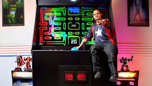 唔夠高玩囉！全球最大超巨型街機企喺度都玩唔到