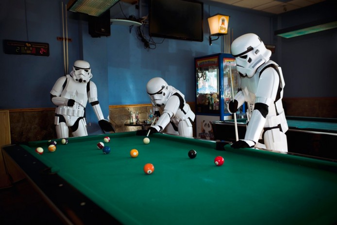 PAY-Stormtroopers-shooting-some-pool