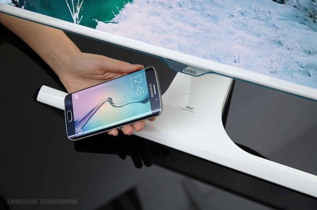 內置無線充電板  全新 Samsung 顯示屏上市