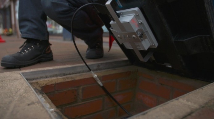 地底藏發射器   英國街頭提供免費 Wi-Fi