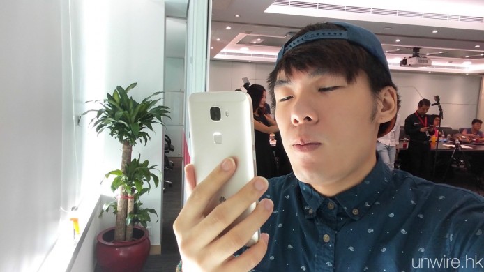 籮文：「機靚 影相靚 有指紋識別的中階機」Huawei G7 Plus 手機初步評測