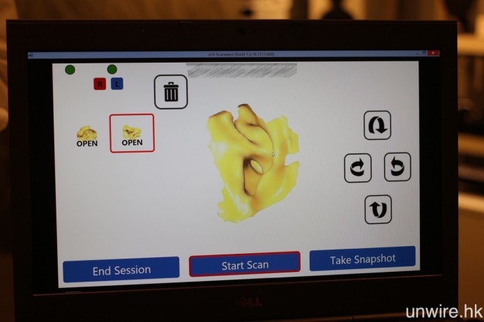 完成掃瞄之後，就會顯示圖中的「數碼版」耳印，並會即時上載至 UE 的數據庫之中，往後訂製各款 UE CM 耳機，亦可使用該數據去製作。