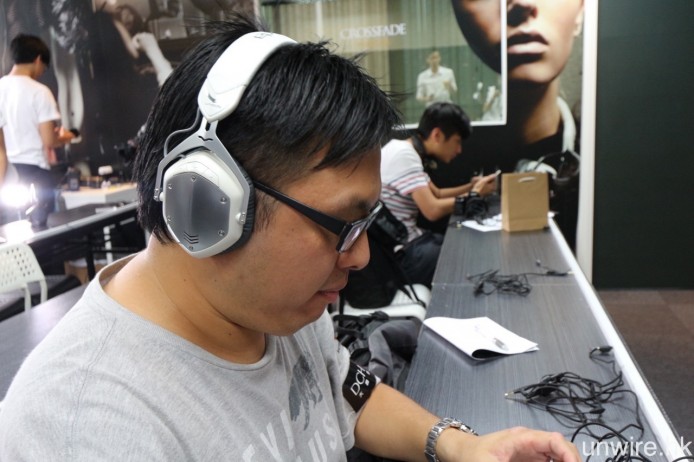 艾域：「低頻量感彈性俱佳 」 v-moda CrossFade Wireless 初步評測