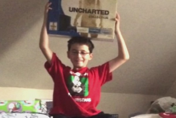 【中晒伏】美國小童收到 PS4 作為聖誕禮物！一打開竟然係……