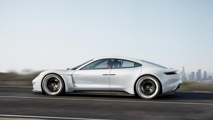 Porsche 電動車 Mission E 拍板投產
