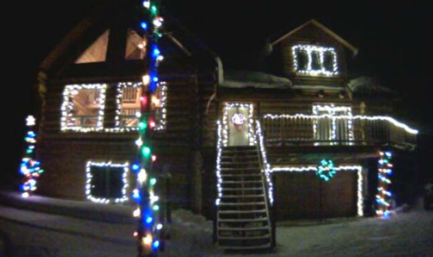 住宅都做到！美夫婦建網站讓全球網民控制聖誕燈飾