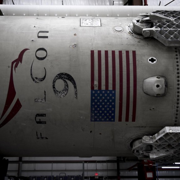 SpaceX 可循環再用火箭已回歸倉庫，絲毫無損