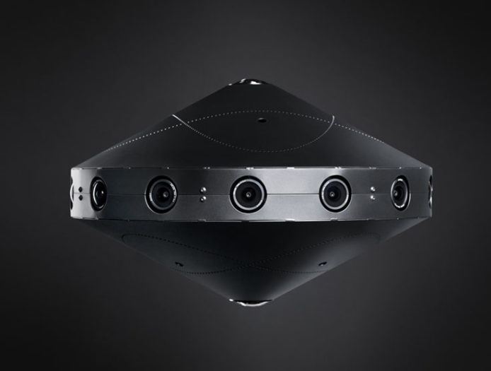 17 組鏡頭零死角 Facebook 發表 360 度 VR 相機