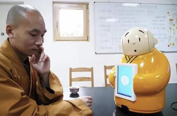 北京智能機械和尚 結合科技宣傳佛教
