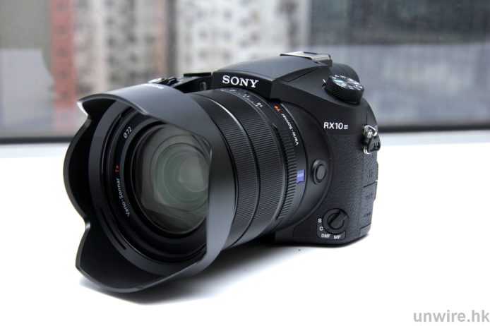 真正旅行機走天涯！24-600mm 鏡 – Sony RX10III