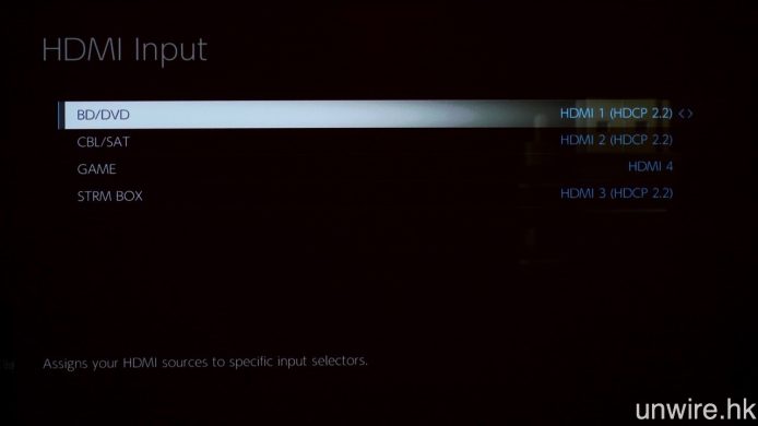 此機 4 組 HDMI 輸入端子為可自定義，當中 HDMI1 至 HDMI3 均對應HDCP 2.2。