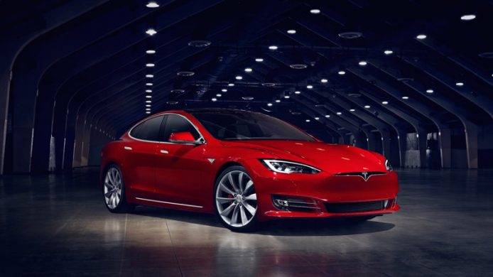 100kWh 大電池  Tesla 新型號快將登場