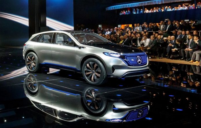 挑戰 Tesla Model X    平治發表 EQ 車系電動 SUV