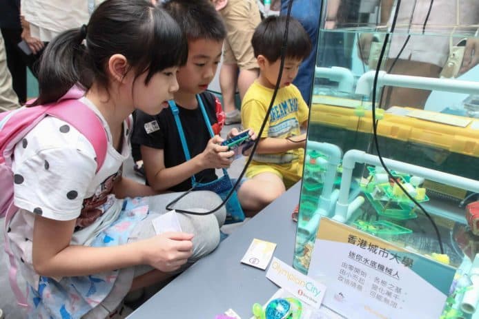 商場設長駐 STEM 工作室    推廣創新科技教育