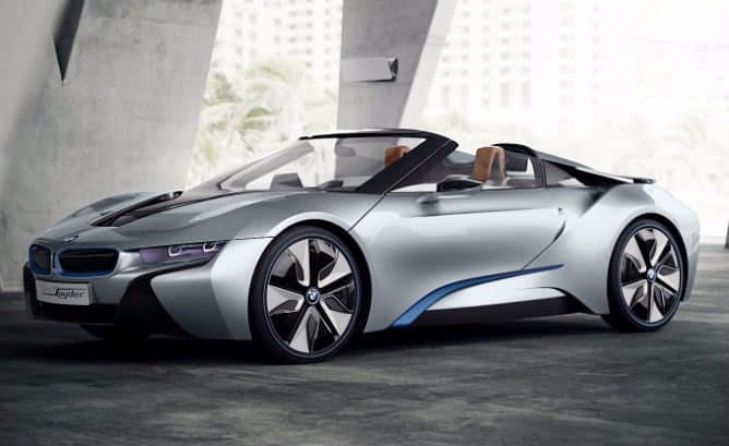 新版本 BMW i8 Roadster 電池續航力加倍
