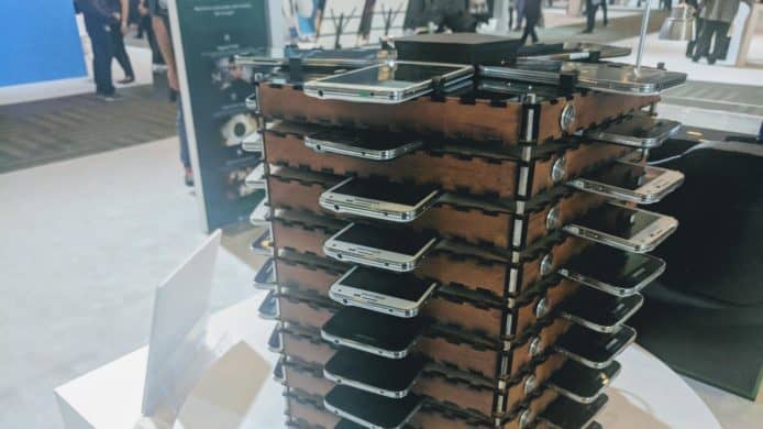 Samsung示範用40部舊手機挖Bitcoin