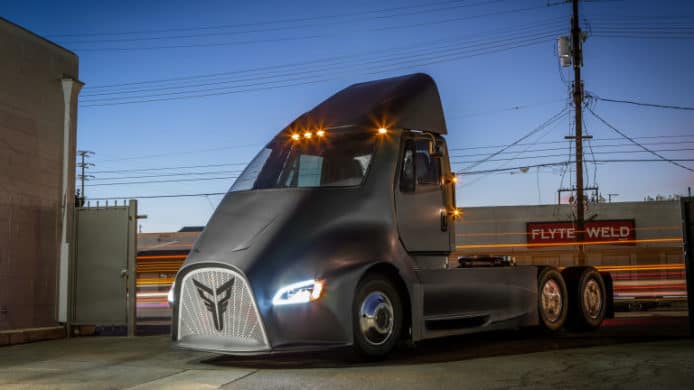 有對手！電動拖頭 ET-One 搶先 Tesla Semi 上市