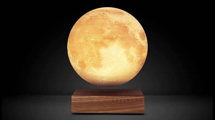 磁浮月亮燈光擺設 Levimoon　還會自轉！