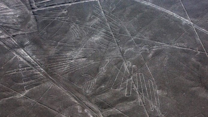 秘魯2000年文化遺產遭壓壞　迷路司機無視警告標誌