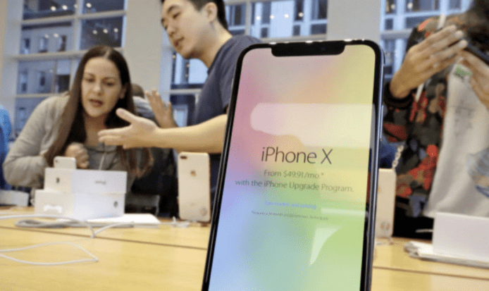 iPhone X 減產令其 OLED 熒幕急需找尋買家